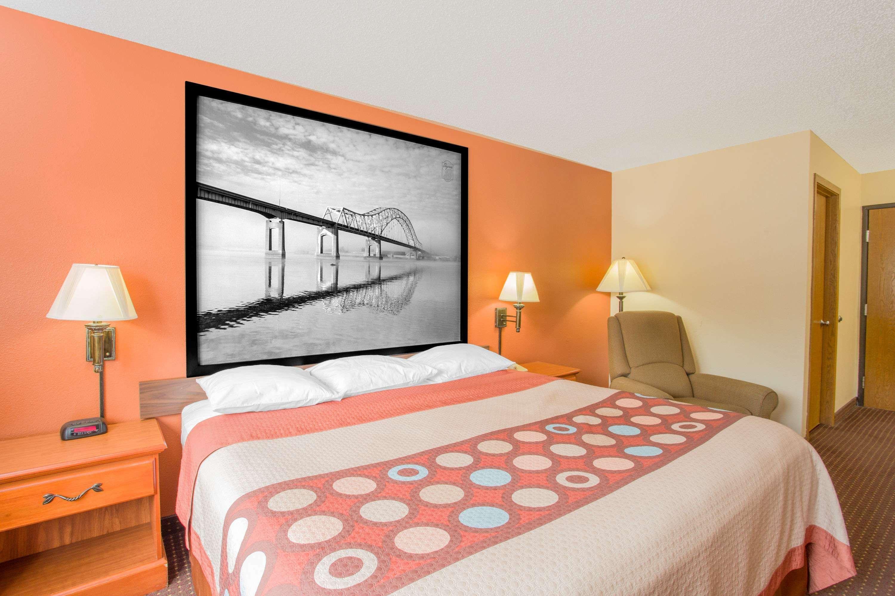 Super 8 By Wyndham Waverly Exterior foto